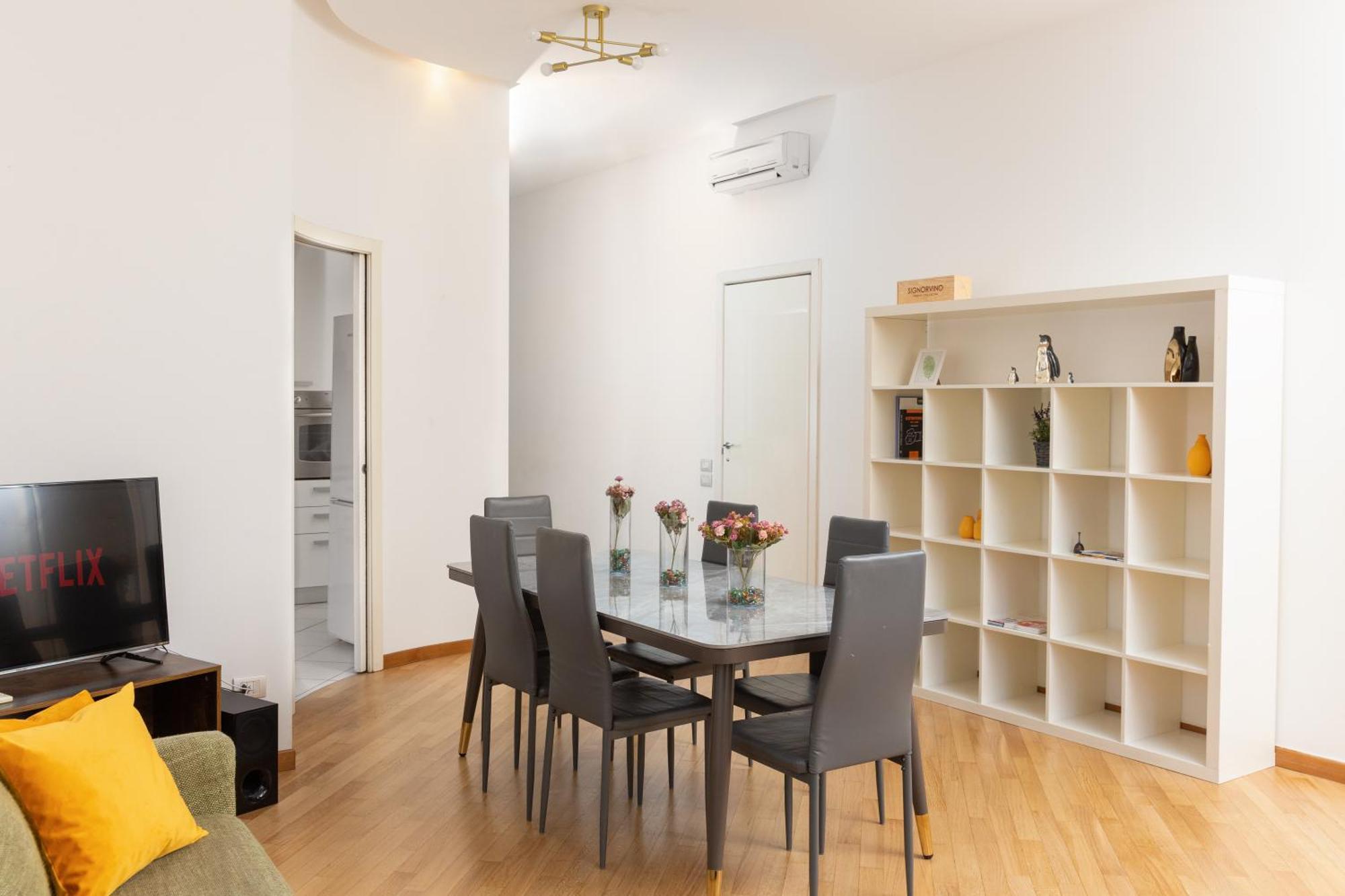 Free Parking Exclusive Apartment Magritte Style Milan Luaran gambar
