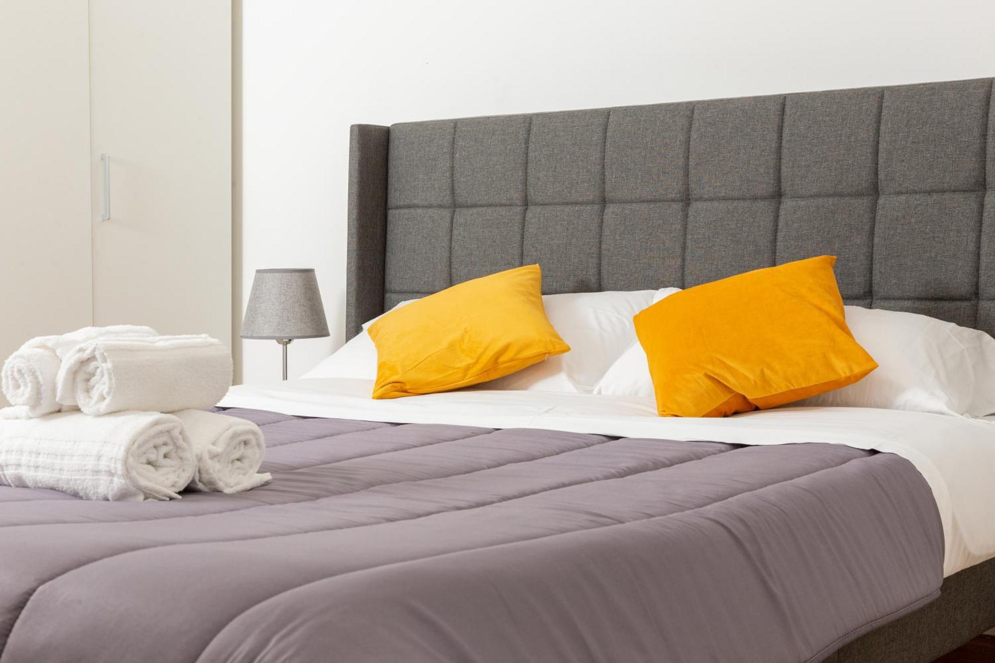 Free Parking Exclusive Apartment Magritte Style Milan Luaran gambar