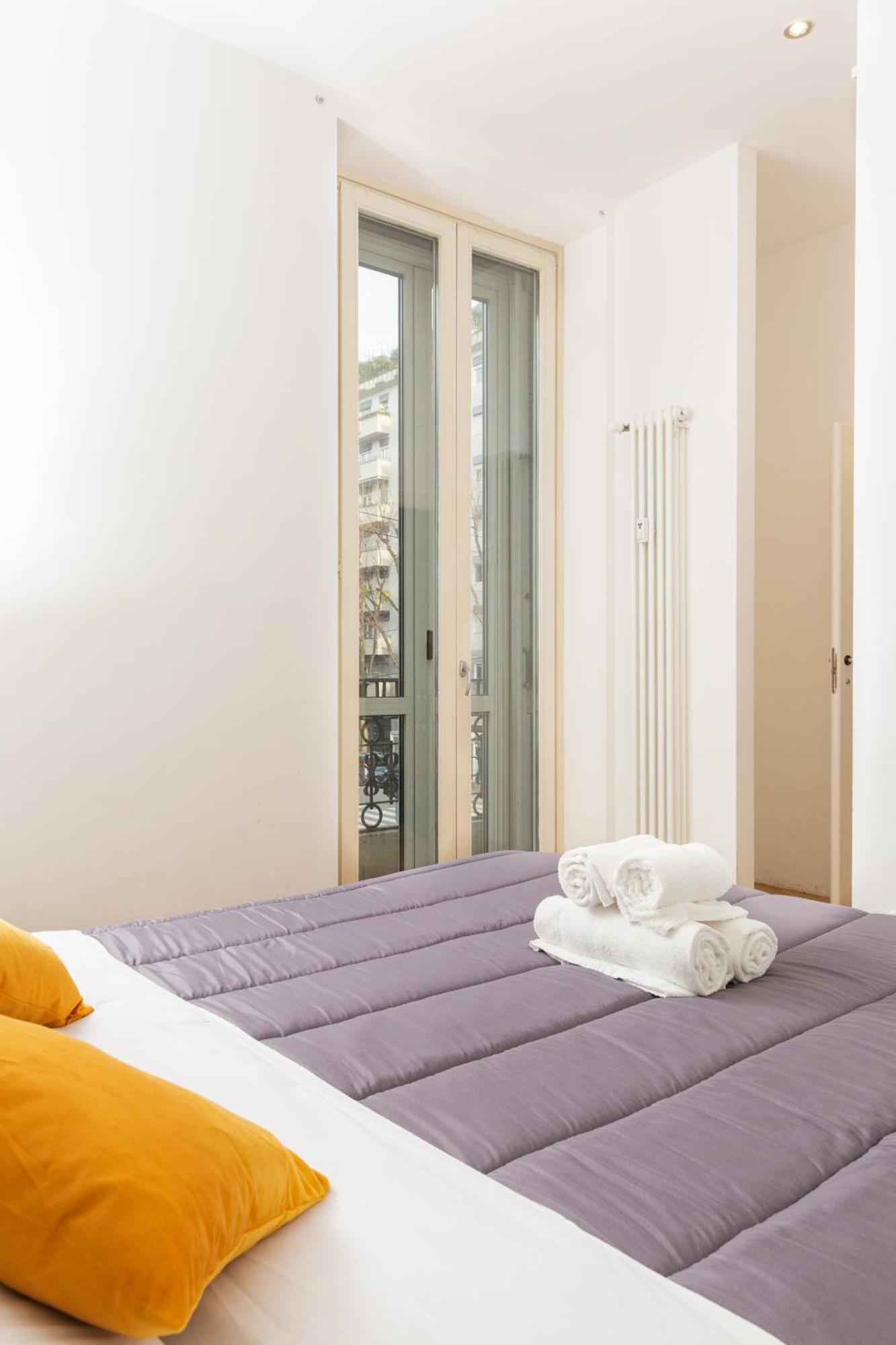 Free Parking Exclusive Apartment Magritte Style Milan Luaran gambar